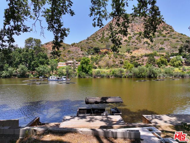 29255 S Lakeshore Drive, Agoura Hills, CA 91301