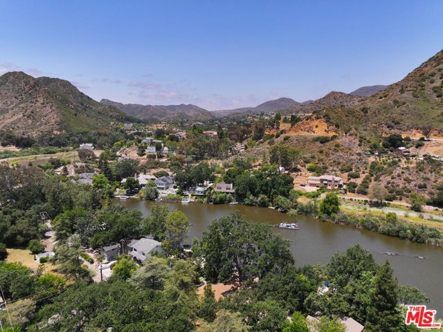 29255 S Lakeshore Drive, Agoura Hills, CA 91301