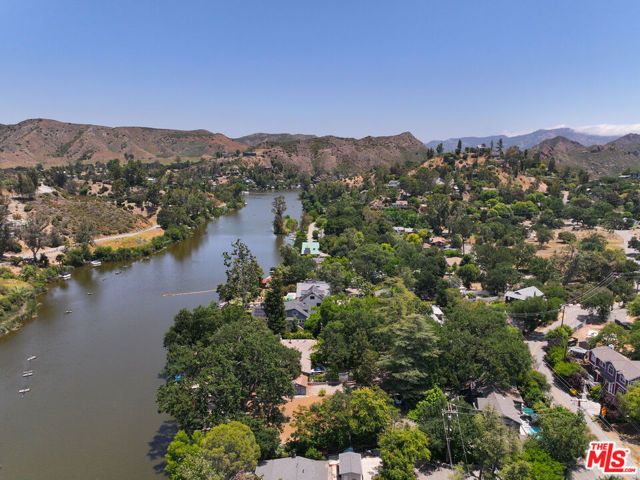 29255 S Lakeshore Drive, Agoura Hills, CA 91301