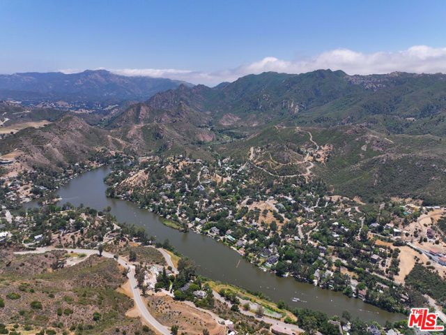 29255 S Lakeshore Drive, Agoura Hills, CA 91301