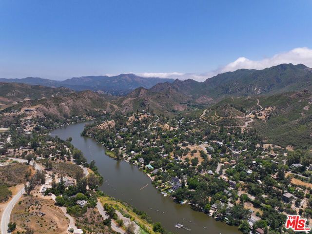 29255 S Lakeshore Drive, Agoura Hills, CA 91301