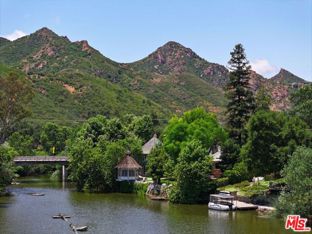 29255 S Lakeshore Drive, Agoura Hills, CA 91301