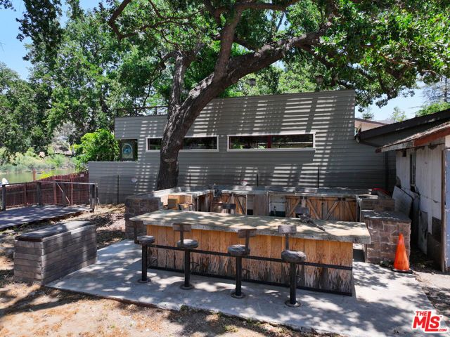 29255 S Lakeshore Drive, Agoura Hills, CA 91301