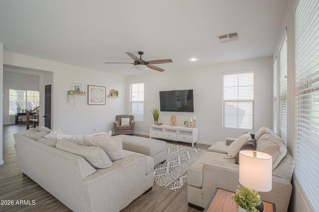 6757 S TUCANA Lane, Gilbert, AZ 85298