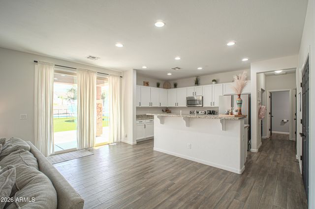 6757 S TUCANA Lane, Gilbert, AZ 85298