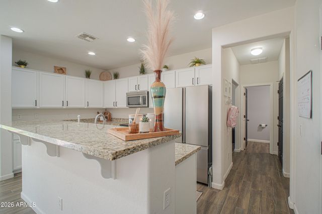 6757 S TUCANA Lane, Gilbert, AZ 85298