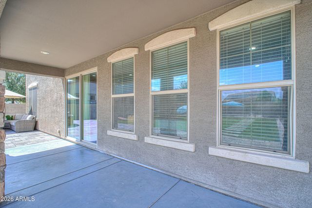 6757 S TUCANA Lane, Gilbert, AZ 85298