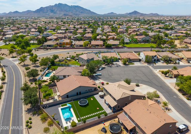 6757 S TUCANA Lane, Gilbert, AZ 85298