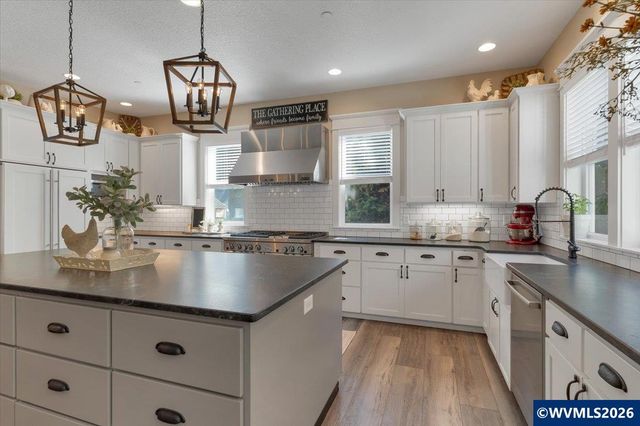 1281 Spencer Mountain Dr NW, Albany, OR 97321