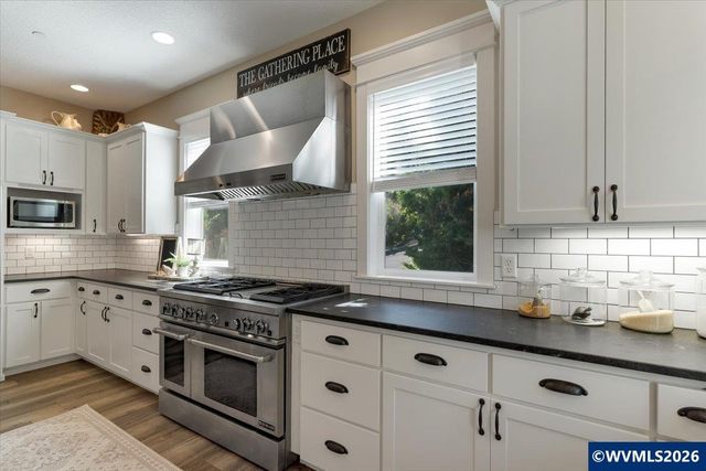 1281 Spencer Mountain Dr NW, Albany, OR 97321