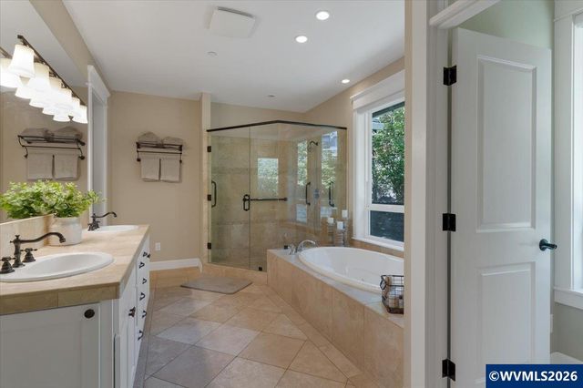 1281 Spencer Mountain Dr NW, Albany, OR 97321