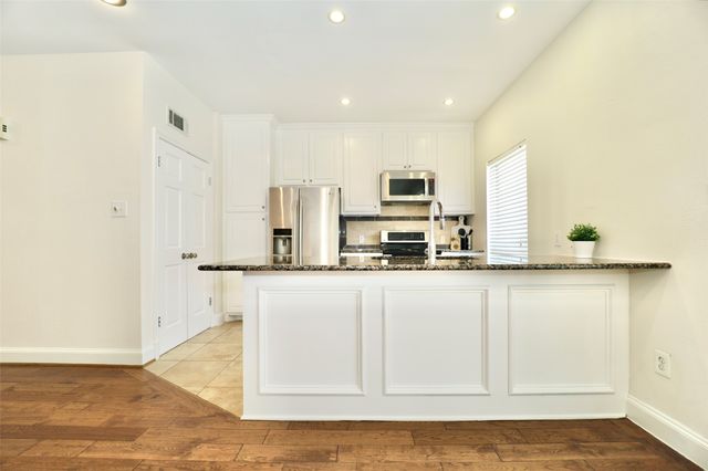 407 Josephine Street, Dallas, TX 75246