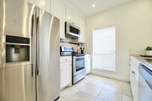 407 Josephine Street, Dallas, TX 75246