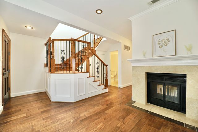 407 Josephine Street, Dallas, TX 75246