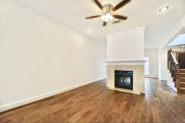 407 Josephine Street, Dallas, TX 75246