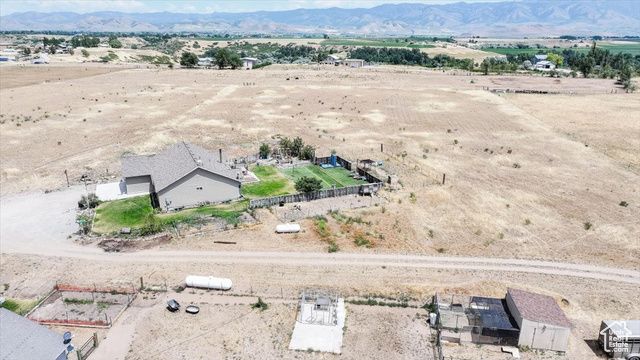 2673 S 2400 W, Weston, ID 83286