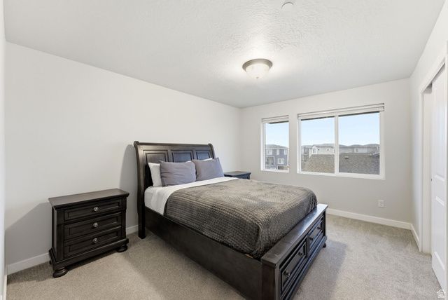 1196 W CLARK LN, Farmington, UT 84025