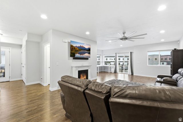 1196 W CLARK LN, Farmington, UT 84025