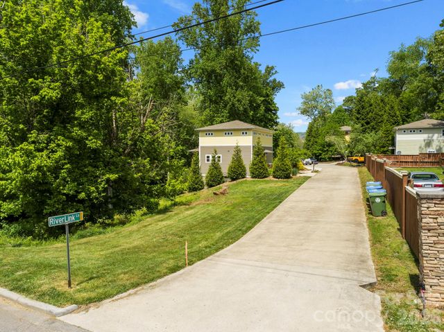 20 Riverlink Lane, Asheville, NC 28806