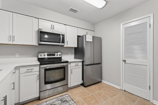 696 Tyner Street 7, Fort Walton Beach, FL 32547