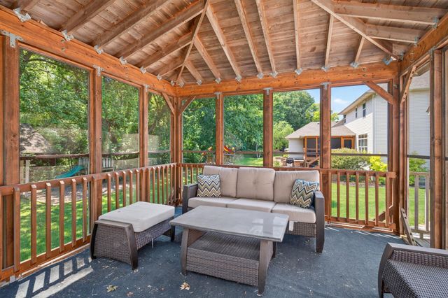 10803 Woodland Drive N, Champlin, MN 55316