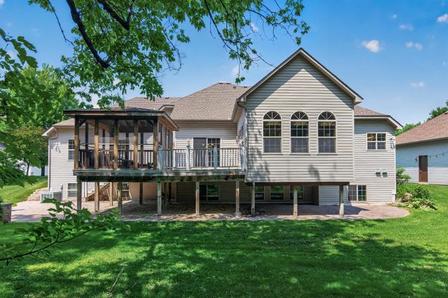 10803 Woodland Drive N, Champlin, MN 55316