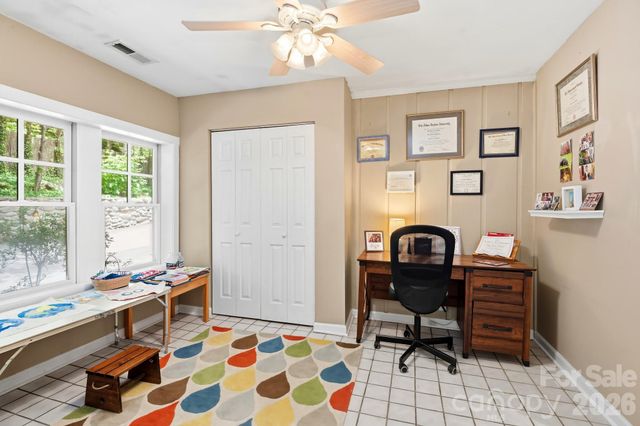 11 Echo Lake Drive, Fairview, NC 28730