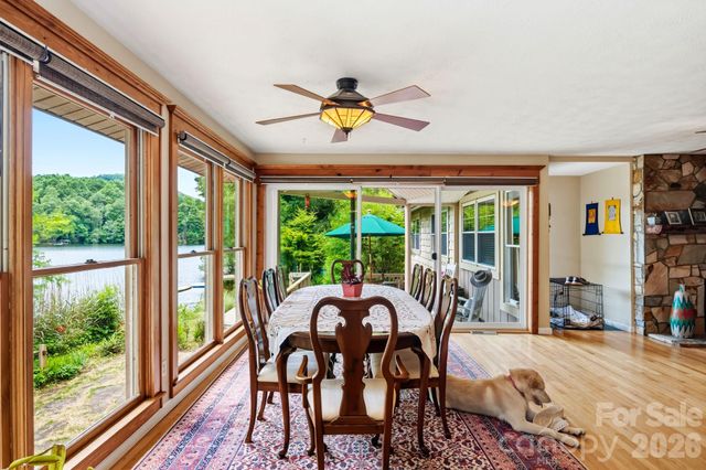 11 Echo Lake Drive, Fairview, NC 28730