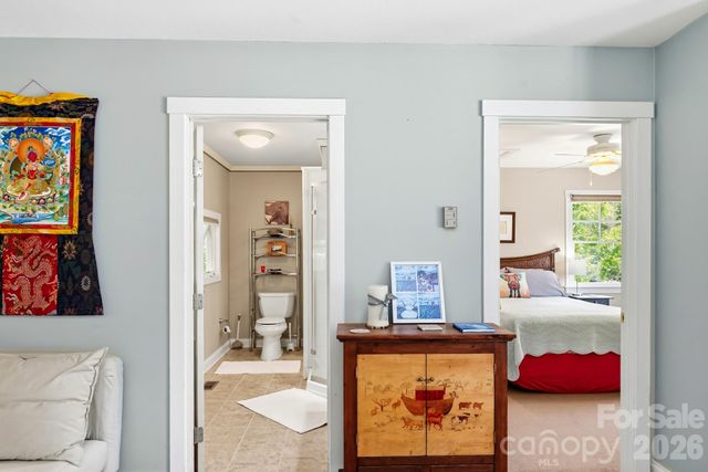 11 Echo Lake Drive, Fairview, NC 28730