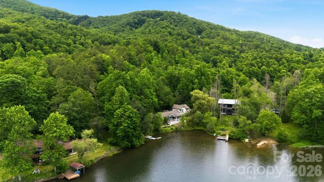 11 Echo Lake Drive, Fairview, NC 28730