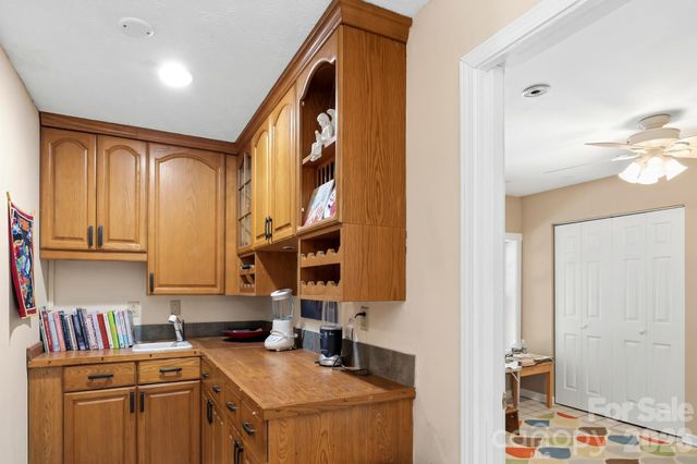 11 Echo Lake Drive, Fairview, NC 28730
