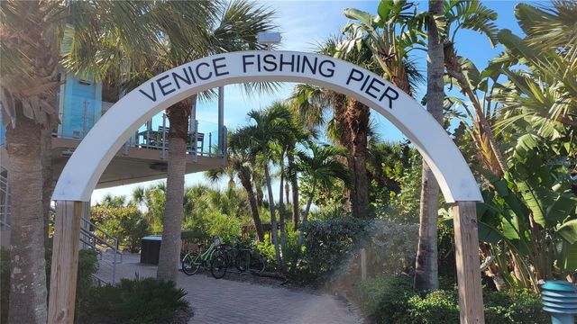 360 BASE AVENUE E 424, Venice, FL 34285