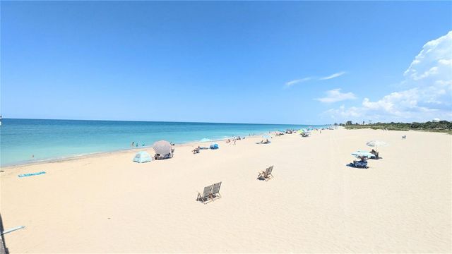 360 BASE AVENUE E 424, Venice, FL 34285