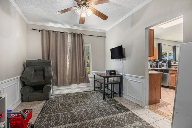 7024 Lyndale Drive, Watauga, TX 76148