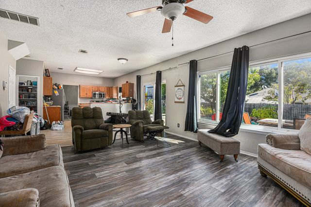 7024 Lyndale Drive, Watauga, TX 76148