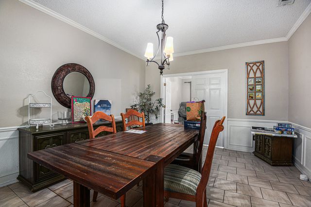 7024 Lyndale Drive, Watauga, TX 76148