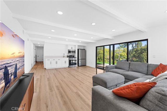 1909 Canyon, Redlands, CA 92373