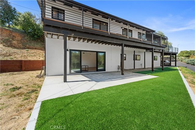 1909 Canyon, Redlands, CA 92373