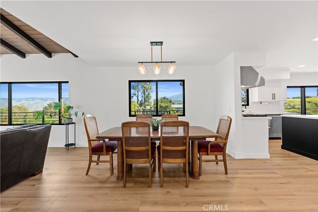 1909 Canyon, Redlands, CA 92373