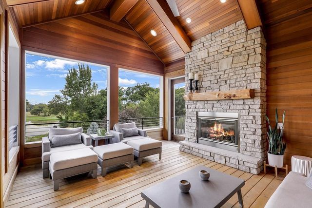 8700 Legends Club Drive, Prior Lake, MN 55372