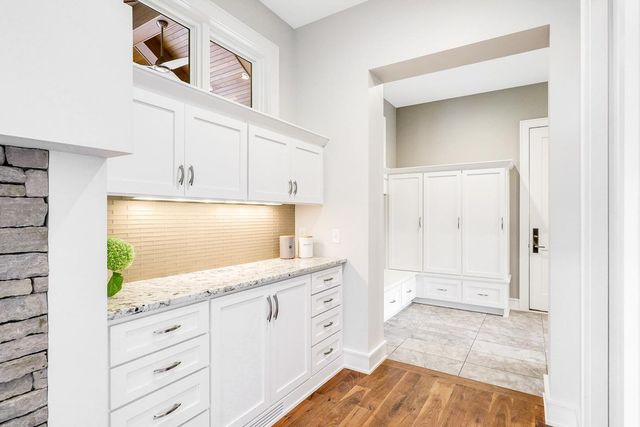 8700 Legends Club Drive, Prior Lake, MN 55372