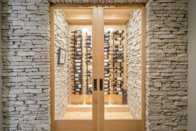 8700 Legends Club Drive, Prior Lake, MN 55372