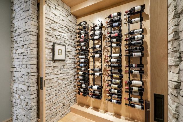 8700 Legends Club Drive, Prior Lake, MN 55372