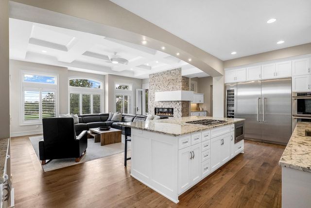 8700 Legends Club Drive, Prior Lake, MN 55372