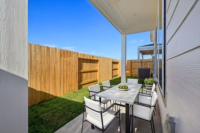 719 Topwater, Kemah, TX 77565