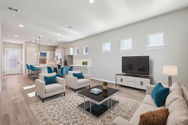 719 Topwater, Kemah, TX 77565