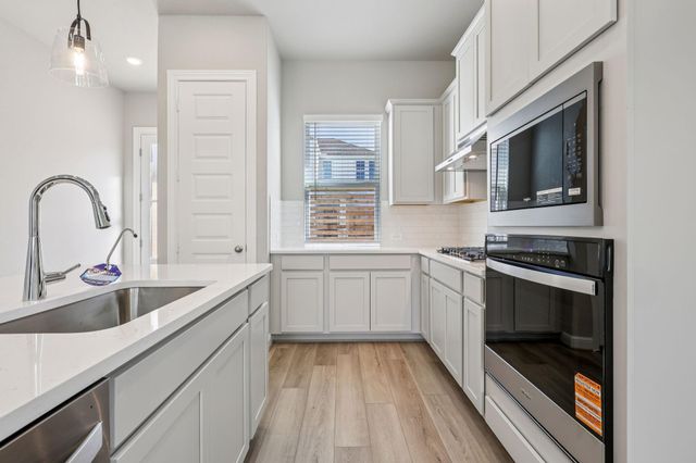 719 Topwater, Kemah, TX 77565