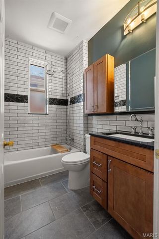 7479 Hiawatha Avenue, Richmond Heights, MO 63117