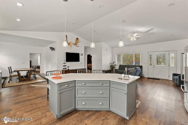 910 W Emerald Cone Circle, Palmer, AK 99645