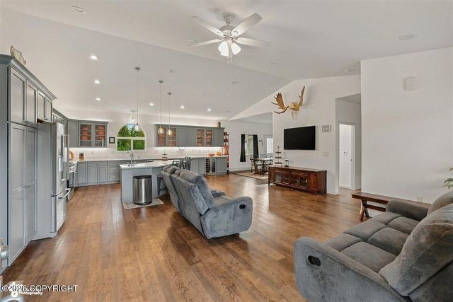 910 W Emerald Cone Circle, Palmer, AK 99645